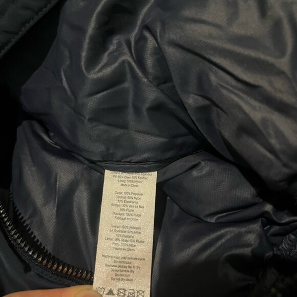 ALO Yoga Women's Navy down puffer Bomber Jacket S - Picture 3 of 6